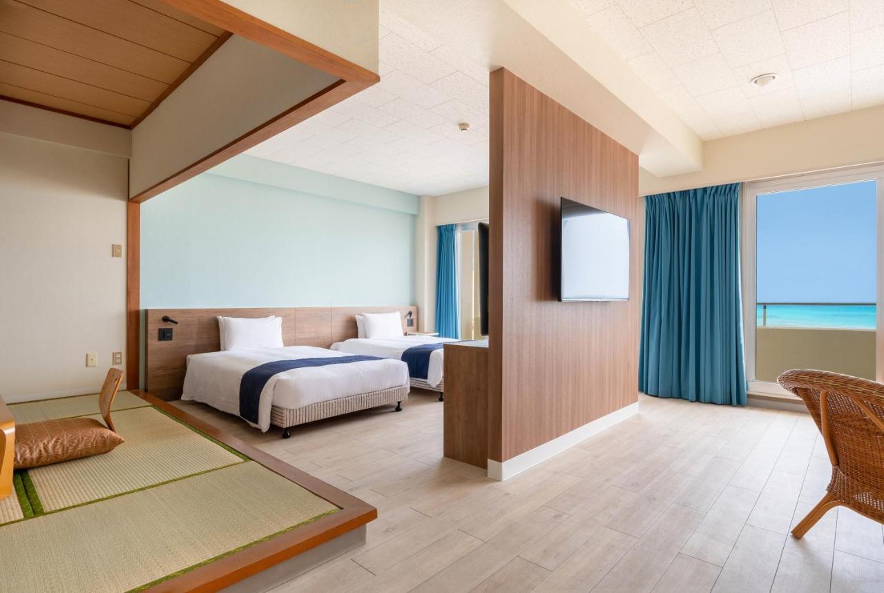 En Resort Kumejima Eef Beach Hotel Exterior photo