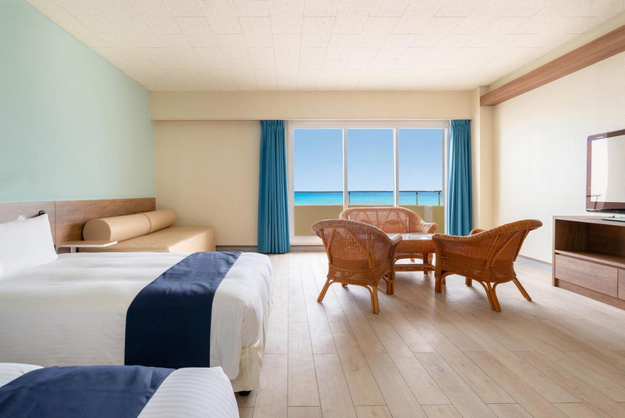 En Resort Kumejima Eef Beach Hotel Exterior photo