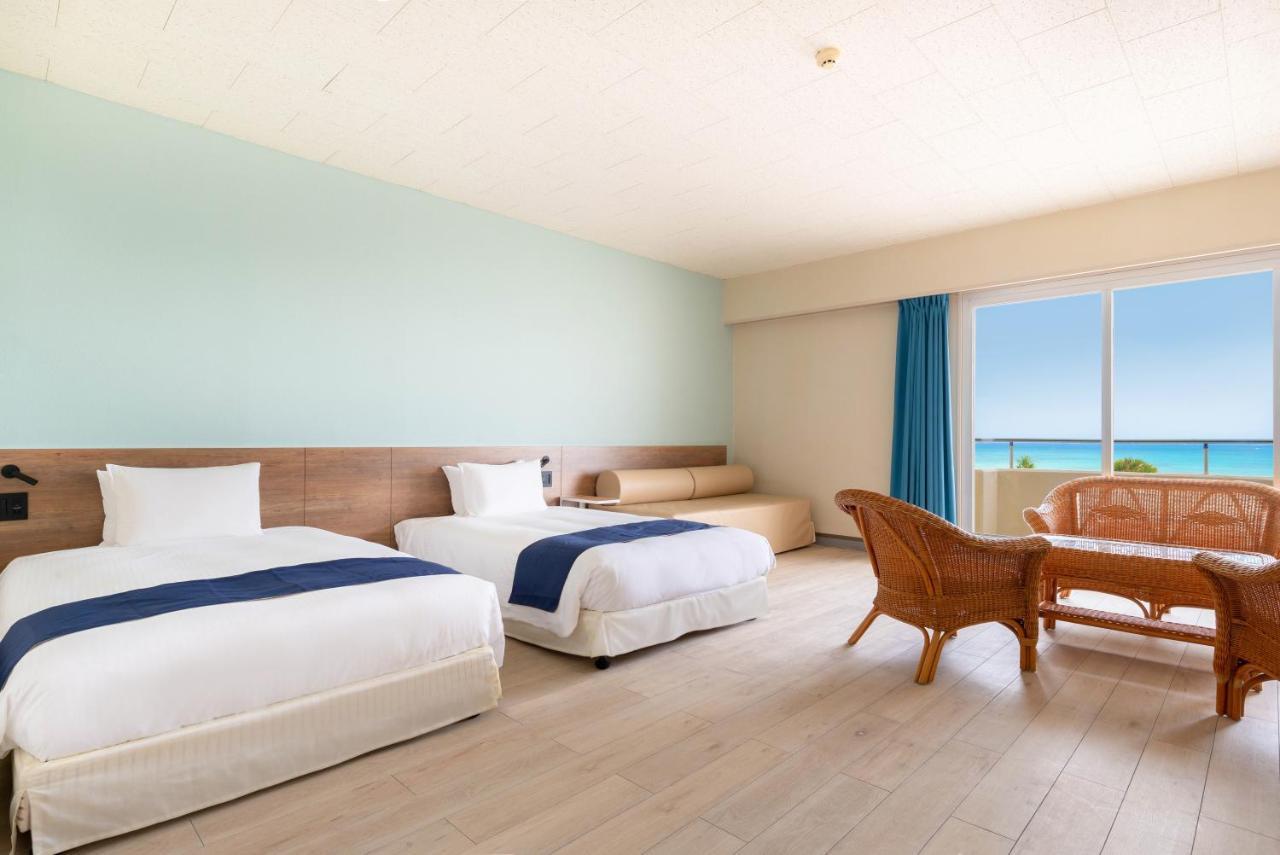 En Resort Kumejima Eef Beach Hotel Exterior photo